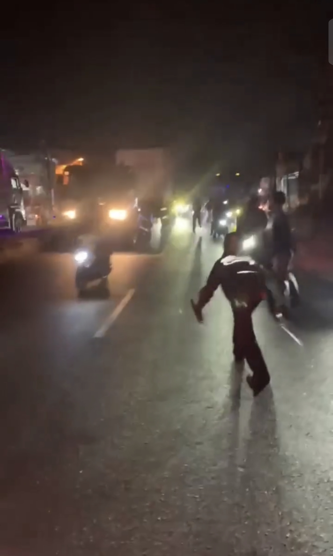 Tawuran di Karawang, Tangan Remaja Putus Akibat Disabet Sajam